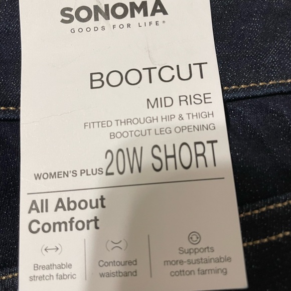 Woman’s Bootcut Jeans 20 W Short NWT - Picture 2 of 6